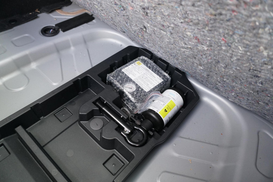 Toyota Aygo X 1.0 VVT-i MT Play + CAMERA / ADAPTIEVE CRUISE / CARPLAY