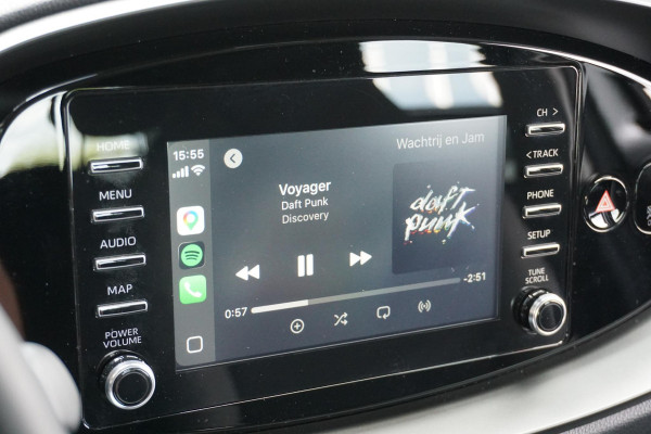 Toyota Aygo X 1.0 VVT-i MT Play + CAMERA / ADAPTIEVE CRUISE / CARPLAY