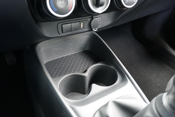 Toyota Aygo X 1.0 VVT-i MT Play + CAMERA / ADAPTIEVE CRUISE / CARPLAY