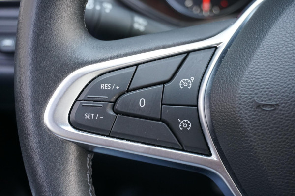 Renault Clio 1.0 TCe Zen + CARPLAY / PDC / NAVIGATIE