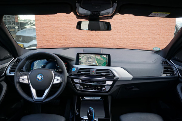 BMW iX3 High Executive 80 kWh + PANO / TREKHAAK / 360 CAMERA / HEAD-UP / PREMIUM AUDIO