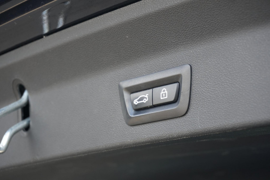 BMW iX3 High Executive 80 kWh + PANO / TREKHAAK / 360 CAMERA / HEAD-UP / PREMIUM AUDIO