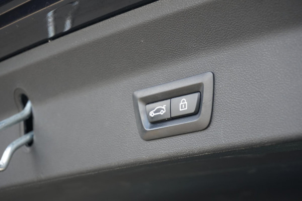 BMW iX3 High Executive 80 kWh + PANO / TREKHAAK / 360 CAMERA / HEAD-UP / PREMIUM AUDIO