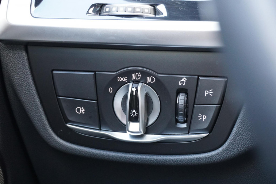 BMW iX3 High Executive 80 kWh + PANO / TREKHAAK / 360 CAMERA / HEAD-UP / PREMIUM AUDIO