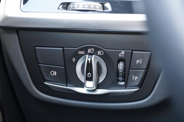 BMW iX3 High Executive 80 kWh + PANO / TREKHAAK / 360 CAMERA / HEAD-UP / PREMIUM AUDIO