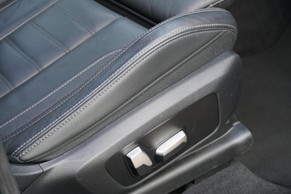 BMW iX3 High Executive 80 kWh + PANO / TREKHAAK / 360 CAMERA / HEAD-UP / PREMIUM AUDIO
