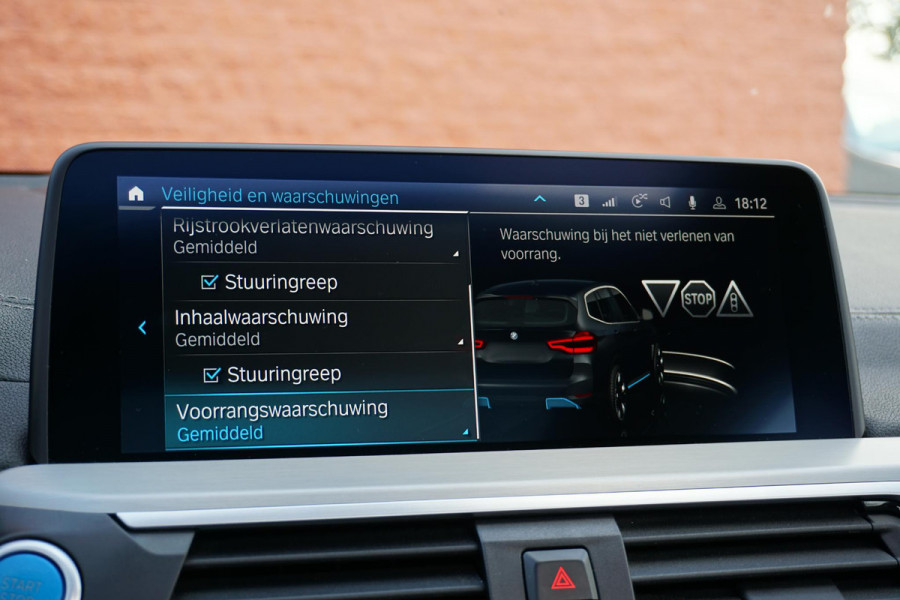 BMW iX3 High Executive 80 kWh + PANO / TREKHAAK / 360 CAMERA / HEAD-UP / PREMIUM AUDIO