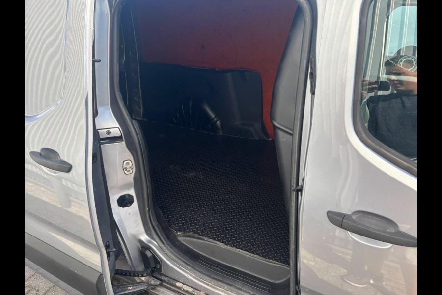Opel Combo 1.5D L2H1*NAVI*A/C*CRUISE*HAAK*CARPLAY*PDC*SIDEBAR