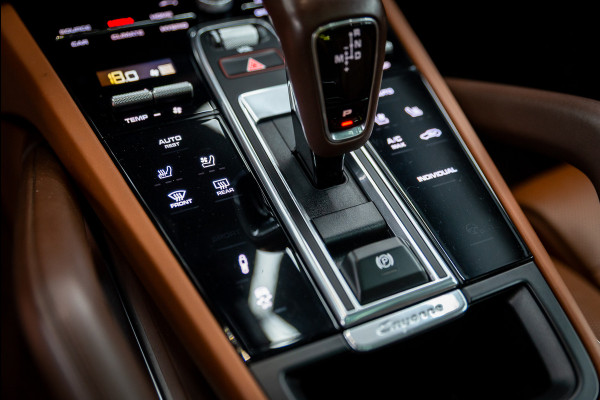 Porsche Cayenne Coupé 4.0 Turbo S E-Hybrid Keramisch / Dak / Chrono / 4WS / Luchtv. / Softcl. / VOL