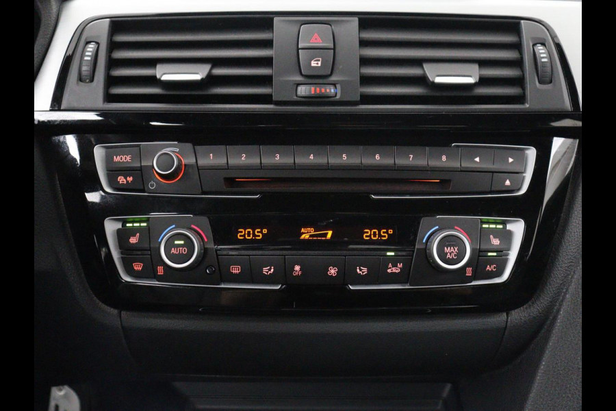 BMW 3 Serie 318i Edition M Sport Shadow Executive | Leder | Stoelverwarming | Cruise control | Navigatie | Park assist | Climate control