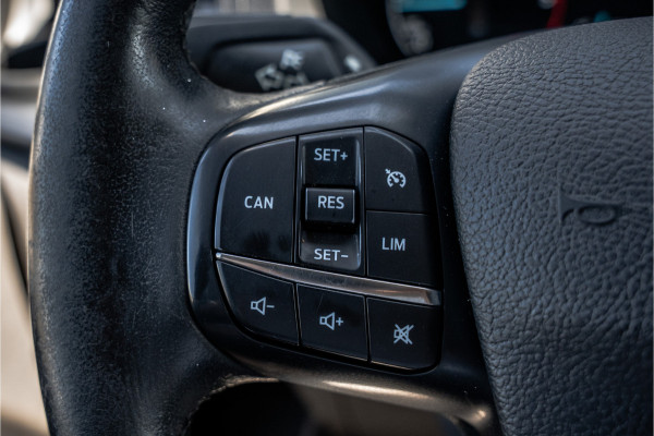 Ford Transit Custom 2.0 EcoBlue L2H1 | 130 PK | 3-Zits | Camera | Cruise | PDC | Airco | Trekhaak | Imperiaal
