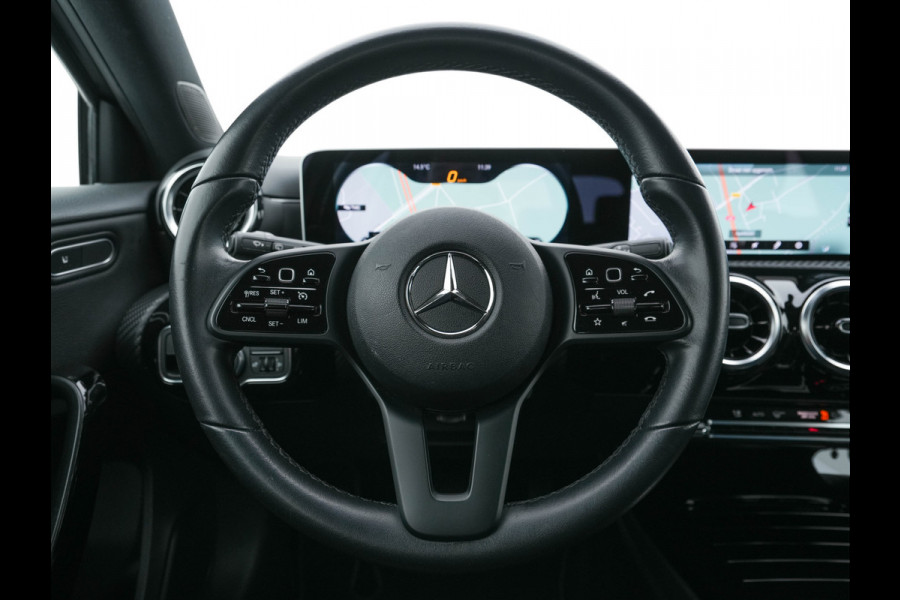 Mercedes-Benz A-Klasse 180 Advantage Style-Pack (INCL-BTW) Aut. *WIDESCREEN-DIGI-COCKPIT | LEATHER-MICROFIBRE | CAMERA | NAVI-FULLMAP | ECC | PDC | CRUISE | CARPLAY | HEATED-SPORTSEATS | CARBON-INLAY | DAB | SHIFT-PADDLES | 16"ALU*