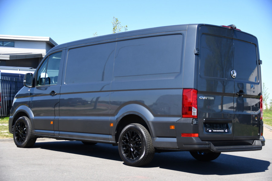 Volkswagen Crafter 35 2.0 TDI L3H2 Highline PB Edition Full Options! Adaptieve Cruise, Camera, Carplay, LED, Stuur verwarming, 177pk, Automaat, Multimedia, Stoelverwarming, Uniek!