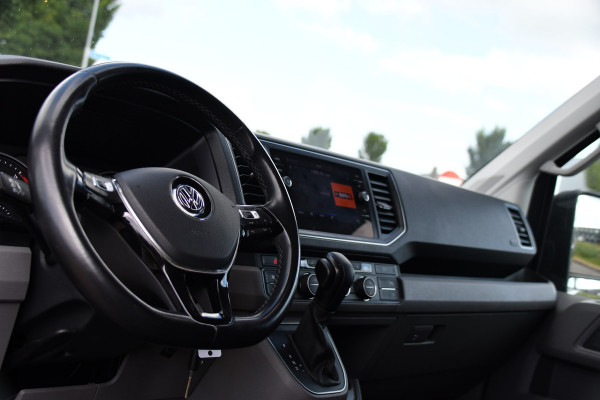 Volkswagen Crafter 35 2.0 TDI L3H2 Highline PB Edition Full Options! Adaptieve Cruise, Camera, Carplay, LED, Stuur verwarming, 177pk, Automaat, Multimedia, Stoelverwarming, Uniek!