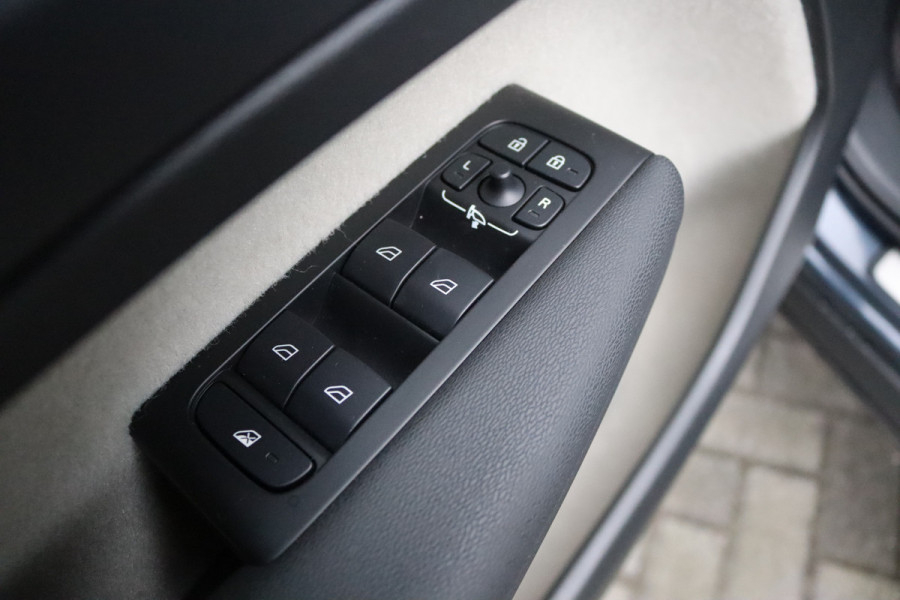Volvo XC40 T5 Recharge PHEV Inscription Leder/Camera/Parkeerhulp/Elektr.-klep