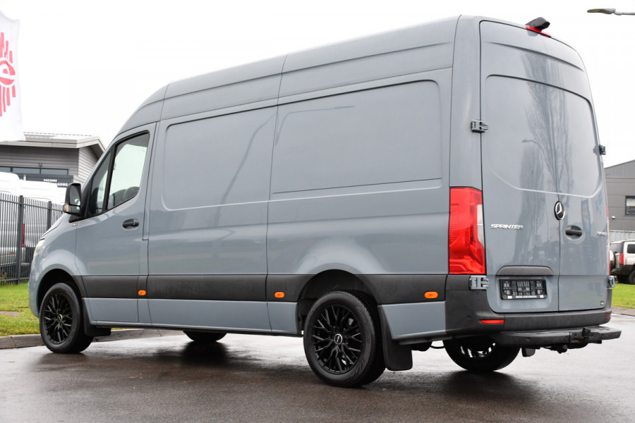 Mercedes-Benz Sprinter 317 2.2 CDI L2H2 PB Edition 360 Camera, Cruise, LED, Carplay, Leder, Stoelverwarming, Standkachel, 10,5'' Mbux, Automaat, 170pk, Virtual, Uniek!