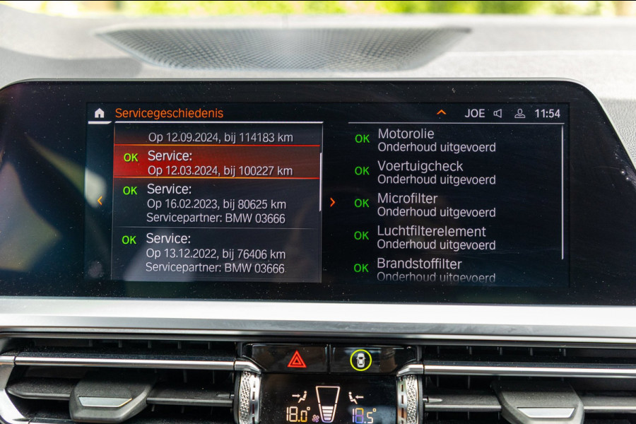 BMW 3-serie 318d 190 PK High Executive Edition Dravitgrau metallic I Leder I Led I HiFi I Head Up I Sportstoelen I NL Auto I NAP