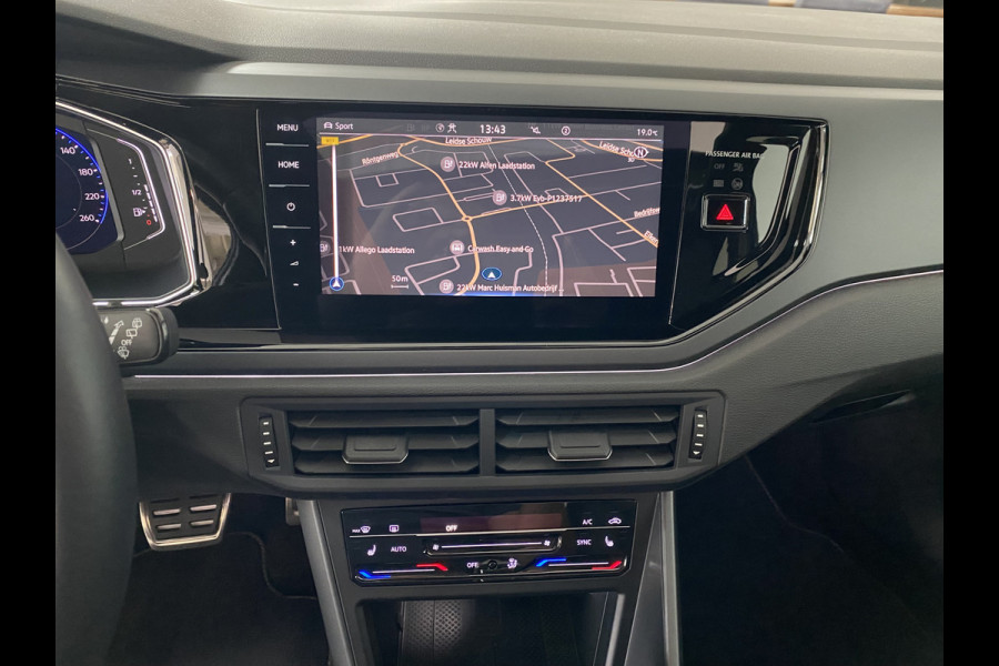 Volkswagen Polo 1.0 TSI R-Line Business DSG 110 PK Panoramadak / Camera /Carplay / Navigatie / IQ Light