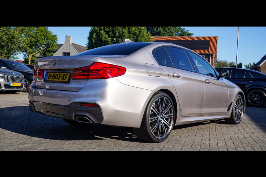 BMW 5 Serie 520i High Executive Edition | Schuifdak | Adaptieve Cruise | Camera | Nappa Leder | Origineel NL | Dealer onderhouden
