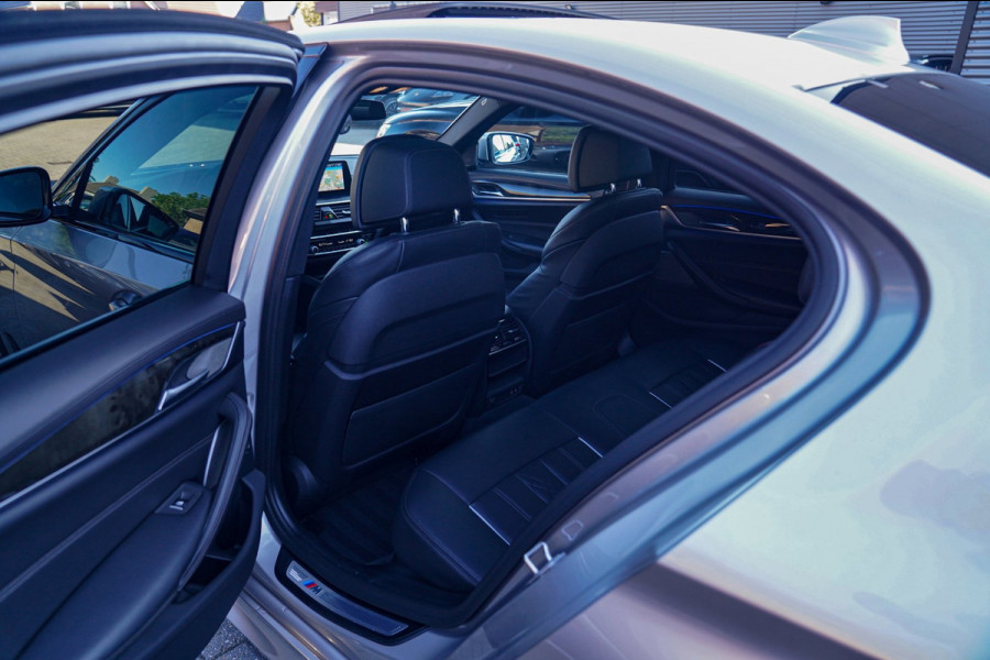 BMW 5 Serie 520i High Executive Edition | Schuifdak | Adaptieve Cruise | Camera | Nappa Leder | Origineel NL | Dealer onderhouden