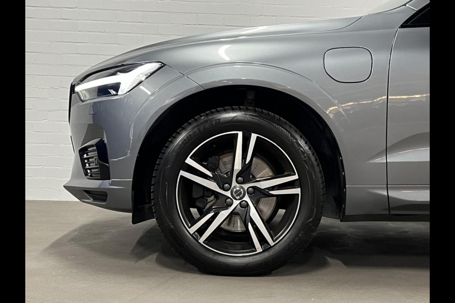 Volvo XC60 2.0 Recharge T6 AWD R-Design Adapt. Cruise | Open dak | Stuur-/Stoelverwarming | Blis | Camera | Carplay | Achterbank verwarmd