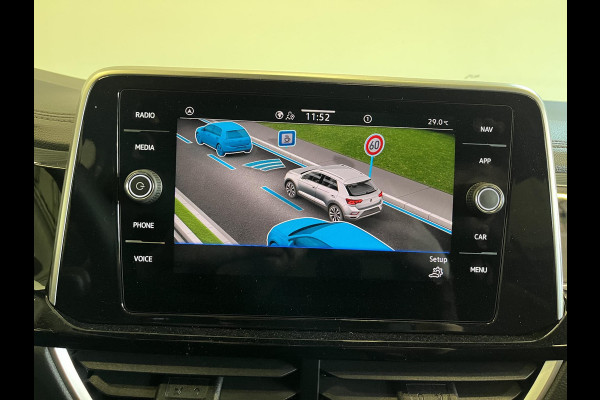 Volkswagen T-Roc 1.5 TSI 150pk DSG R-Line Camera Navigatie Apple Carplay/Android Auto Climate Control Electrische kofferbak Led Dab Adaptive Cruise Control