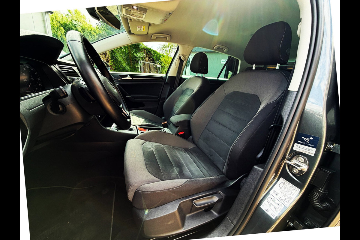 Volkswagen Golf 1.5 TSI Highline Business R 150PK Zeer nette auto