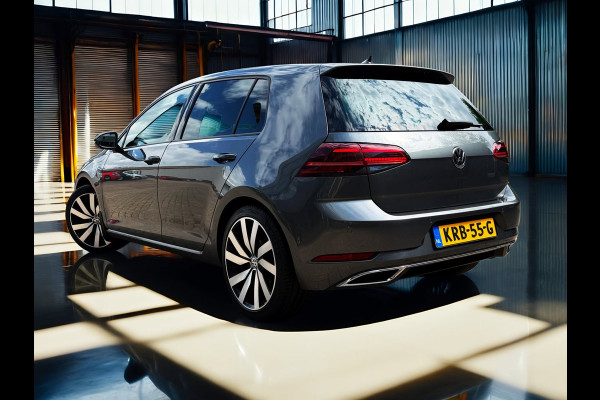 Volkswagen Golf 1.5 TSI Highline Business R 150PK Zeer nette auto