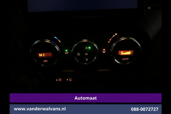 Iveco Daily 35S16V 157pk Automaat 3500kg Trekhaak L2H1 Euro6 Airco | Camera | Navigatie | LM Velgen Cruisecontrol, Bijrijdersbank