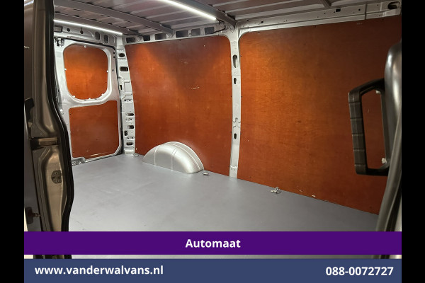 Iveco Daily 35S16V 157pk Automaat 3500kg Trekhaak L2H1 Euro6 Airco | Camera | Navigatie | LM Velgen Cruisecontrol, Bijrijdersbank