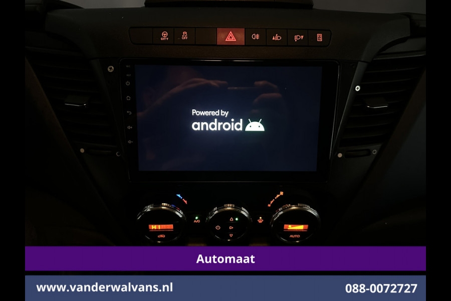 Iveco Daily 35S16V 157pk Automaat 3500kg Trekhaak L2H1 Euro6 Airco | Camera | Navigatie | LM Velgen Cruisecontrol, Bijrijdersbank