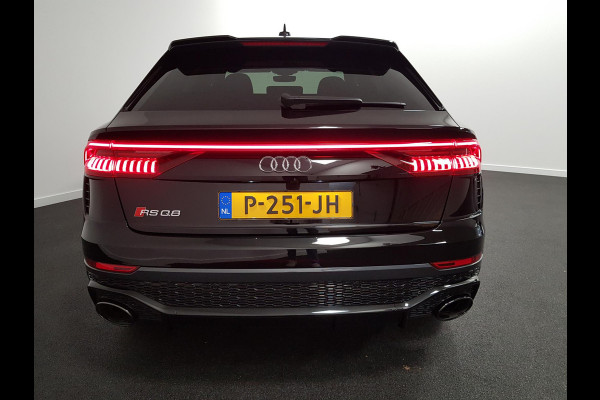 Audi Q8 4.0 TFSI RS Q8 Quattro 600pk! Panorama dak Navigatie Electrische achterklep Led Camera Climate Control Parkeer sensoren voor en achter Lichtmetalen Velgen