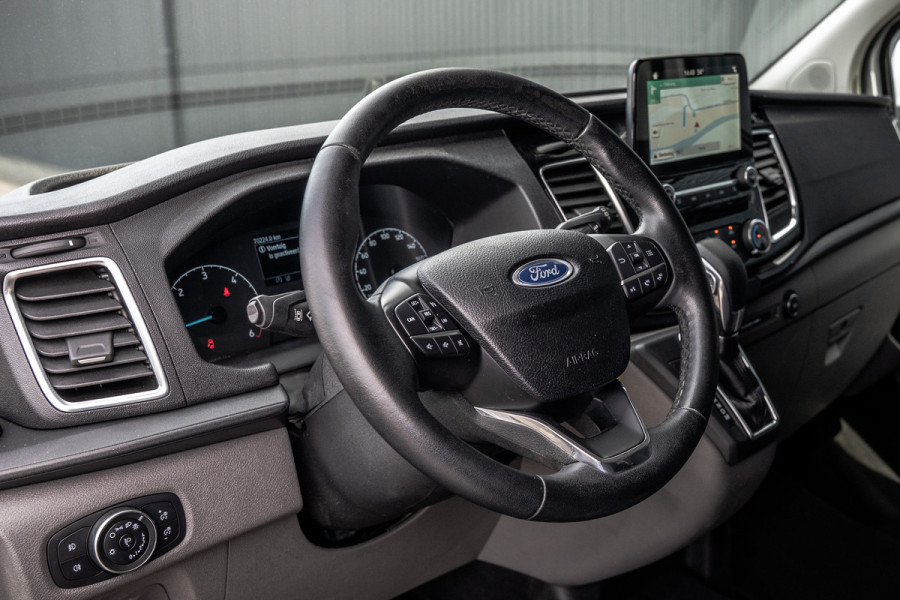Ford Transit Custom 2.0 EcoBlue L2H1 | 170 PK | Automaat | DC 5-Zits | LED | Camera | Carplay | Cruise | PDC | Trekhaak