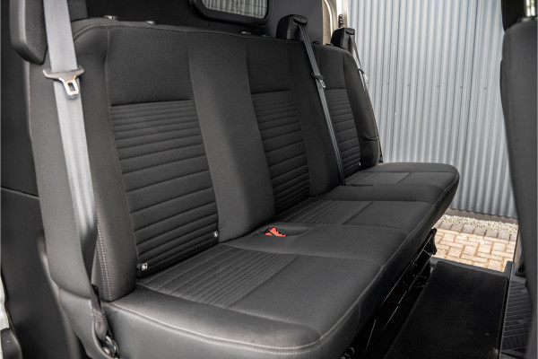 Ford Transit Custom 2.0 EcoBlue L2H1 | 170 PK | Automaat | DC 5-Zits | LED | Camera | Carplay | Cruise | PDC | Trekhaak