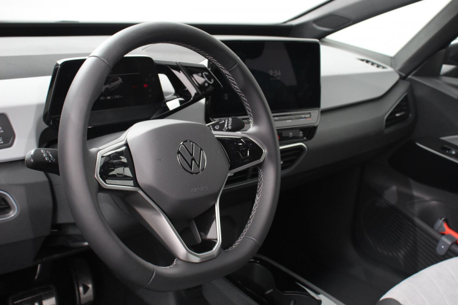Volkswagen ID.3 Pro Edition 204pk Warmtepomp 18"Lichtmetalen Velgen Navigatie Camera Adaptive Cruise Control Climate Control