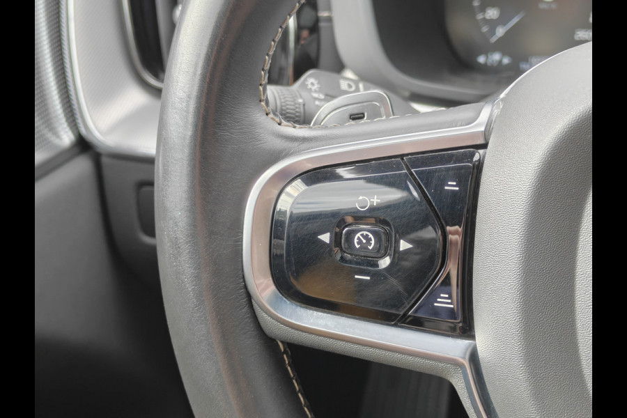Volvo XC60 T8 AWD 405PK Plug-in Hybrid Polestar Engineered | BLIS | Trekhaak | HUD | ACC | B&W | ELektr Stoelen | Verwarm. Stoelen |