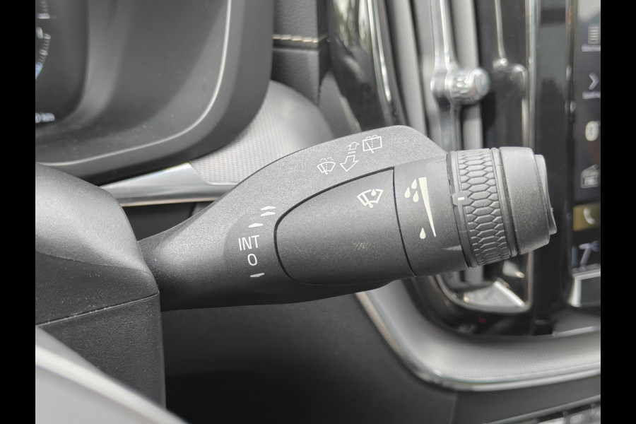 Volvo XC60 T8 AWD 405PK Plug-in Hybrid Polestar Engineered | BLIS | Trekhaak | HUD | ACC | B&W | ELektr Stoelen | Verwarm. Stoelen |