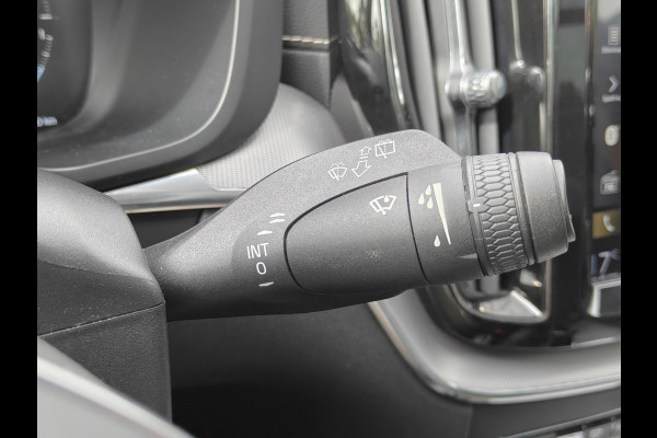 Volvo XC60 T8 AWD 405PK Plug-in Hybrid Polestar Engineered | BLIS | Trekhaak | HUD | ACC | B&W | ELektr Stoelen | Verwarm. Stoelen |