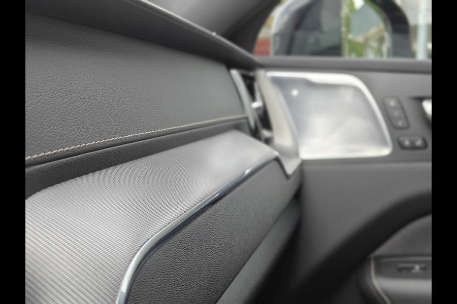 Volvo XC60 T8 AWD 405PK Plug-in Hybrid Polestar Engineered | BLIS | Trekhaak | HUD | ACC | B&W | ELektr Stoelen | Verwarm. Stoelen |
