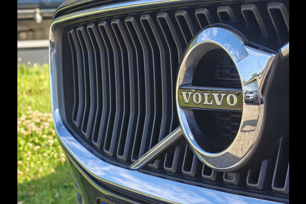 Volvo V60 T5 252PK Momentum | BLIS | Trekhaak | Elektr. Kofferklep | Carplay | ACC | PDC V+A | Camera Achter |