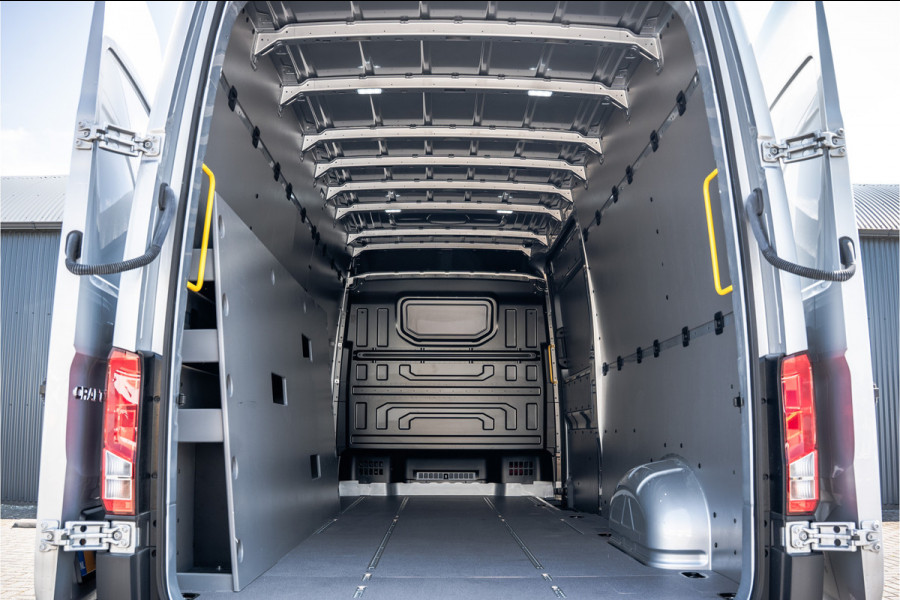 Volkswagen Crafter 2.0 TDI L4H3 | 177 PK | Automaat | LED | Camera | Carplay | Cruise | PDC | Airco | Trekhaak