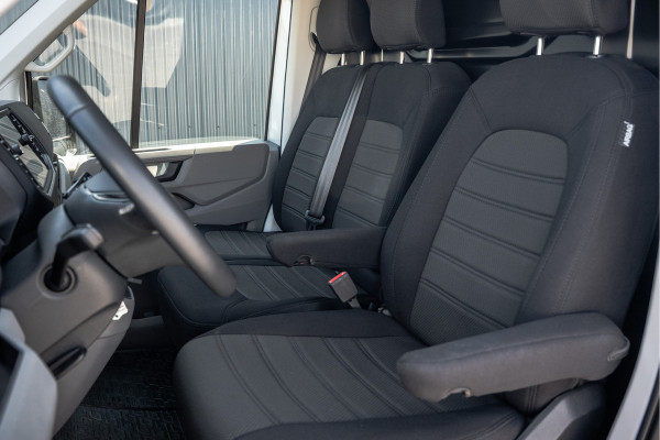 Volkswagen Crafter 2.0 TDI L4H3 | 177 PK | Automaat | LED | Camera | Carplay | Cruise | PDC | Airco | Trekhaak
