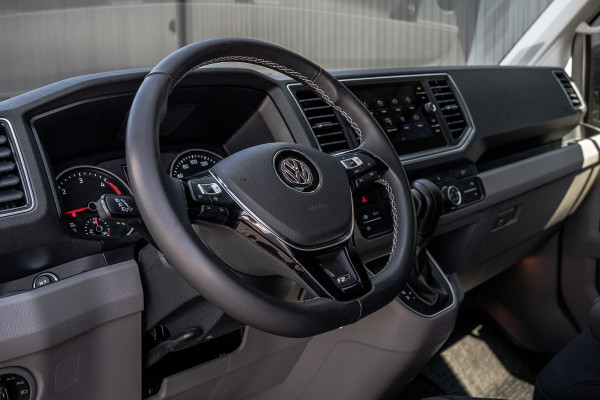 Volkswagen Crafter 2.0 TDI L4H3 | 177 PK | Automaat | LED | Camera | Carplay | Cruise | PDC | Airco | Trekhaak