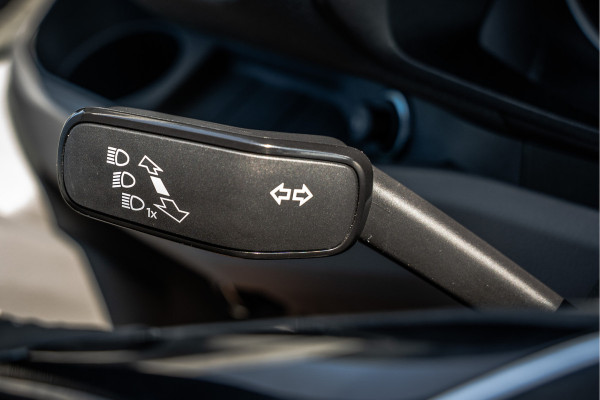 Volkswagen Crafter 2.0 TDI L4H3 | 177 PK | Automaat | LED | Camera | Carplay | Cruise | PDC | Airco | Trekhaak