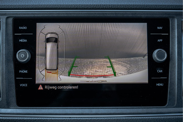 Volkswagen Crafter 2.0 TDI L4H3 | 177 PK | Automaat | LED | Camera | Carplay | Cruise | PDC | Airco | Trekhaak
