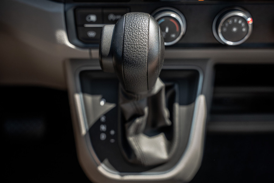 Volkswagen Crafter 2.0 TDI L4H3 | 177 PK | Automaat | LED | Camera | Carplay | Cruise | PDC | Airco | Trekhaak