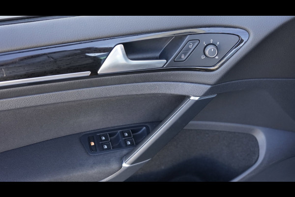 Volkswagen Golf 7.5 1.5 TSI R-Line ACC|ALCANTARA|CLIMA|DYNAUDIO|FULL LED|NAVIGATIE|STOELVERWARMING