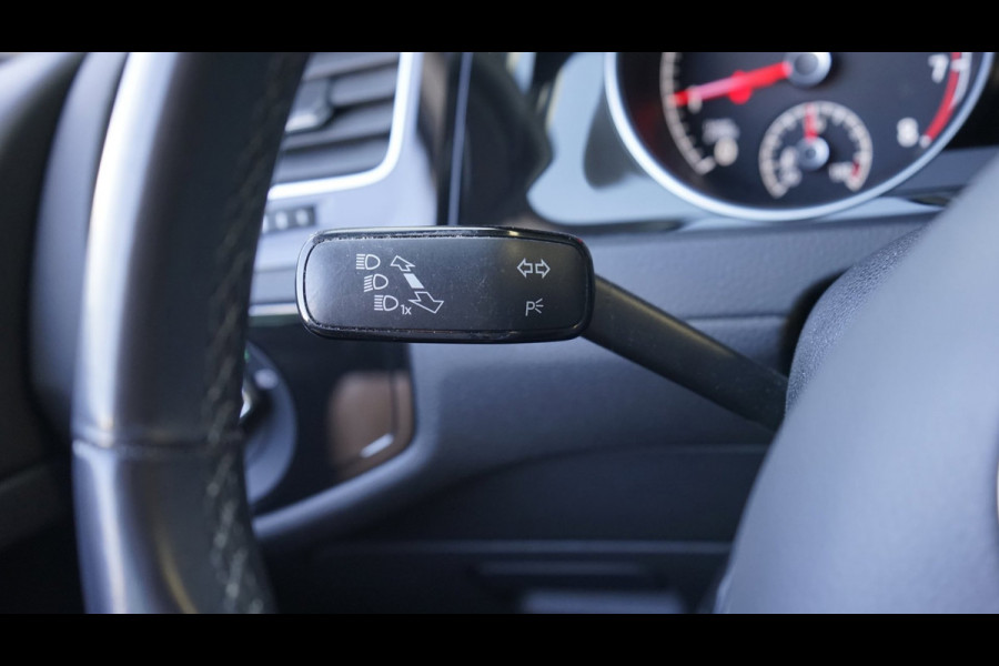 Volkswagen Golf 7.5 1.5 TSI R-Line ACC|ALCANTARA|CLIMA|DYNAUDIO|FULL LED|NAVIGATIE|STOELVERWARMING
