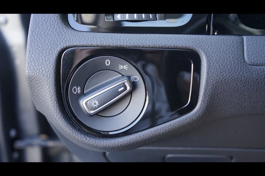 Volkswagen Golf 7.5 1.5 TSI R-Line ACC|ALCANTARA|CLIMA|DYNAUDIO|FULL LED|NAVIGATIE|STOELVERWARMING