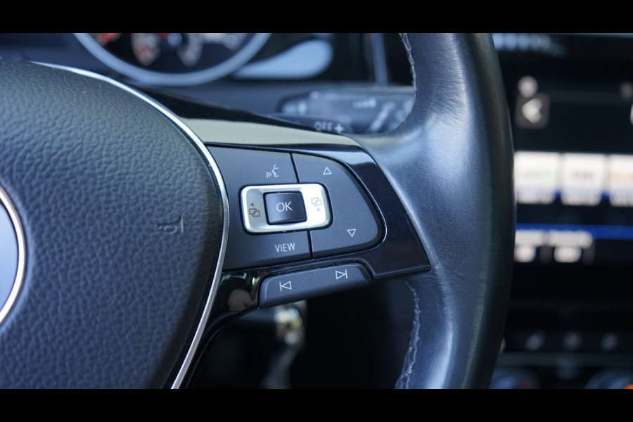 Volkswagen Golf 7.5 1.5 TSI R-Line ACC|ALCANTARA|CLIMA|DYNAUDIO|FULL LED|NAVIGATIE|STOELVERWARMING